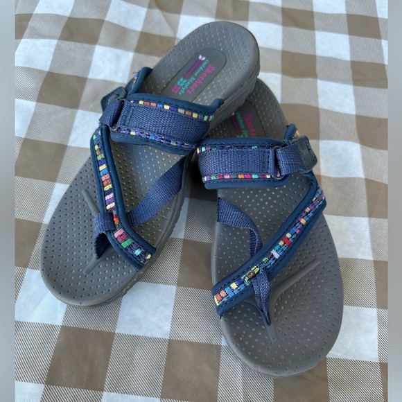 Sketchers Reggaes Navy Blue Multicolor Crisscross Slide On Outdoor Sandals Size7 - Picture 1 of 5